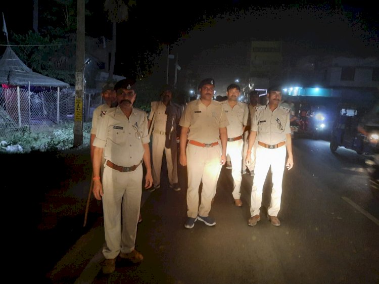 एमएलसी चुनाव के मद्देनजर  पुलिस ने किया फ्लैग मार्च