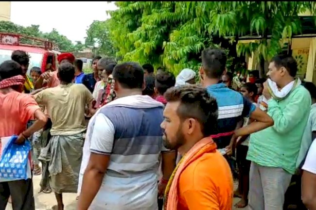 शेखपुरा में हुए सड़क हादसे में एक की मौत,वहीं एक घायल ।