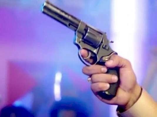 पटना के दानापुर अनुमंडल में पुलिस ने एक युवक को मारी गोली