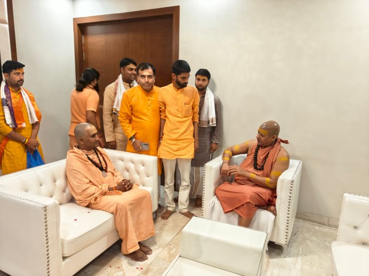 सेमलिया पहाड़ी पर स्थित माँ अन्नपूर्णा शक्तिपीठ पर मधुसूदनानंद गिरी महाराज 2100 पीपल वृक्ष लगाने का लिए संकल्प।