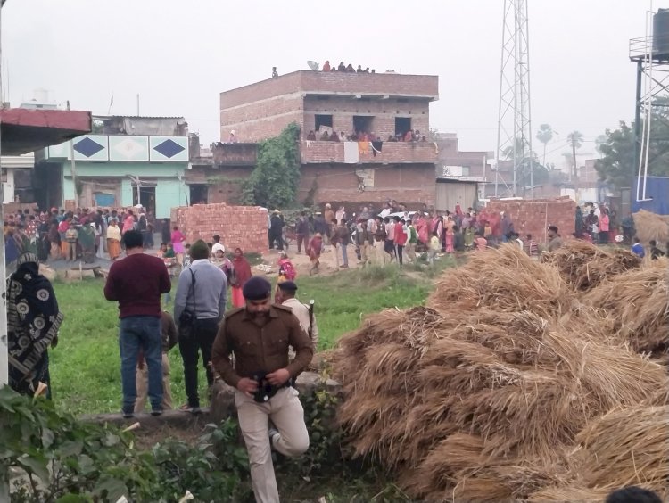 बच्चे की हत्याकर, शव पूआल में छिपाकर बदमाश फरार।